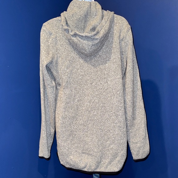 Old Navy Active- Women's Grey Hoodie Size Medium - Picture 4 of 17